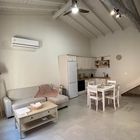 Holiday home Moursia House Kouramades